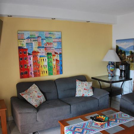 Beachfront View Condo Beside La Isla Mall Puerto Vallarta Exteriör bild