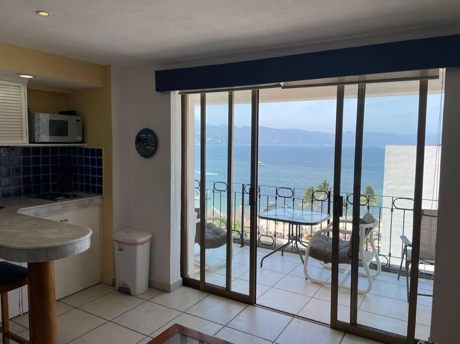 Beachfront View Condo Beside La Isla Mall Puerto Vallarta Exteriör bild