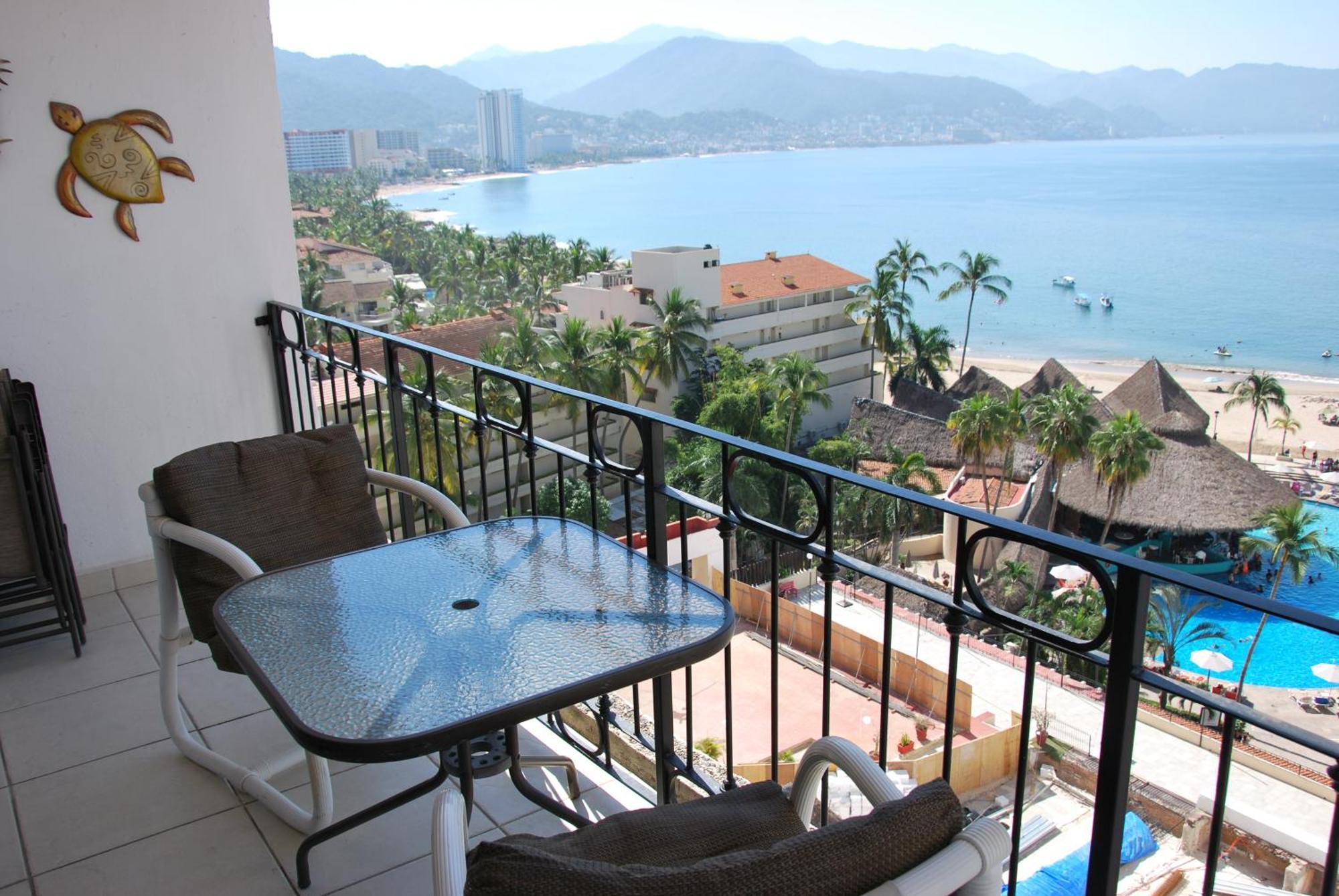 Beachfront View Condo Beside La Isla Mall Puerto Vallarta Exteriör bild