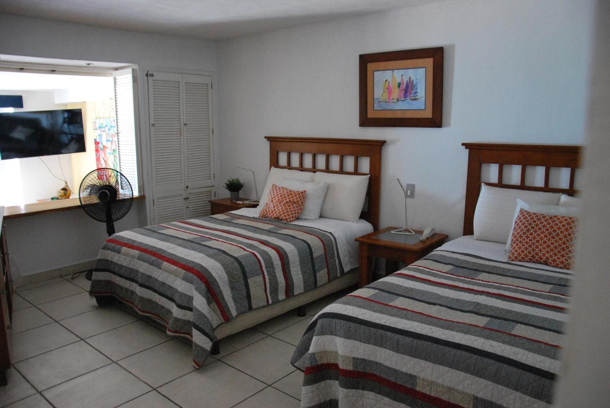 Beachfront View Condo Beside La Isla Mall Puerto Vallarta Exteriör bild