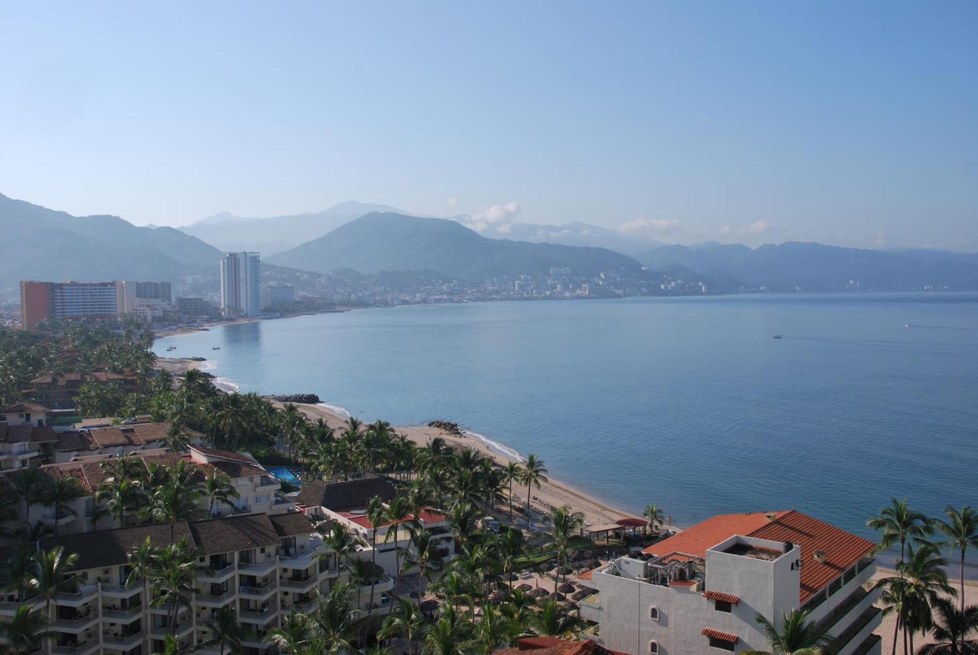 Beachfront View Condo Beside La Isla Mall Puerto Vallarta Exteriör bild